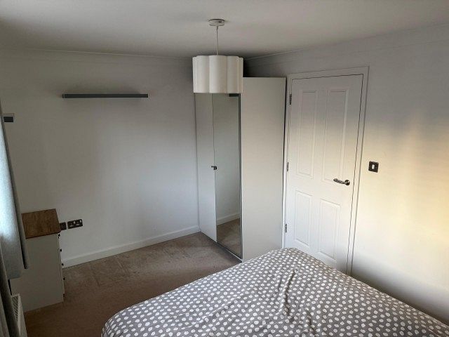 Flat 5 Charlotte House , Reigate 